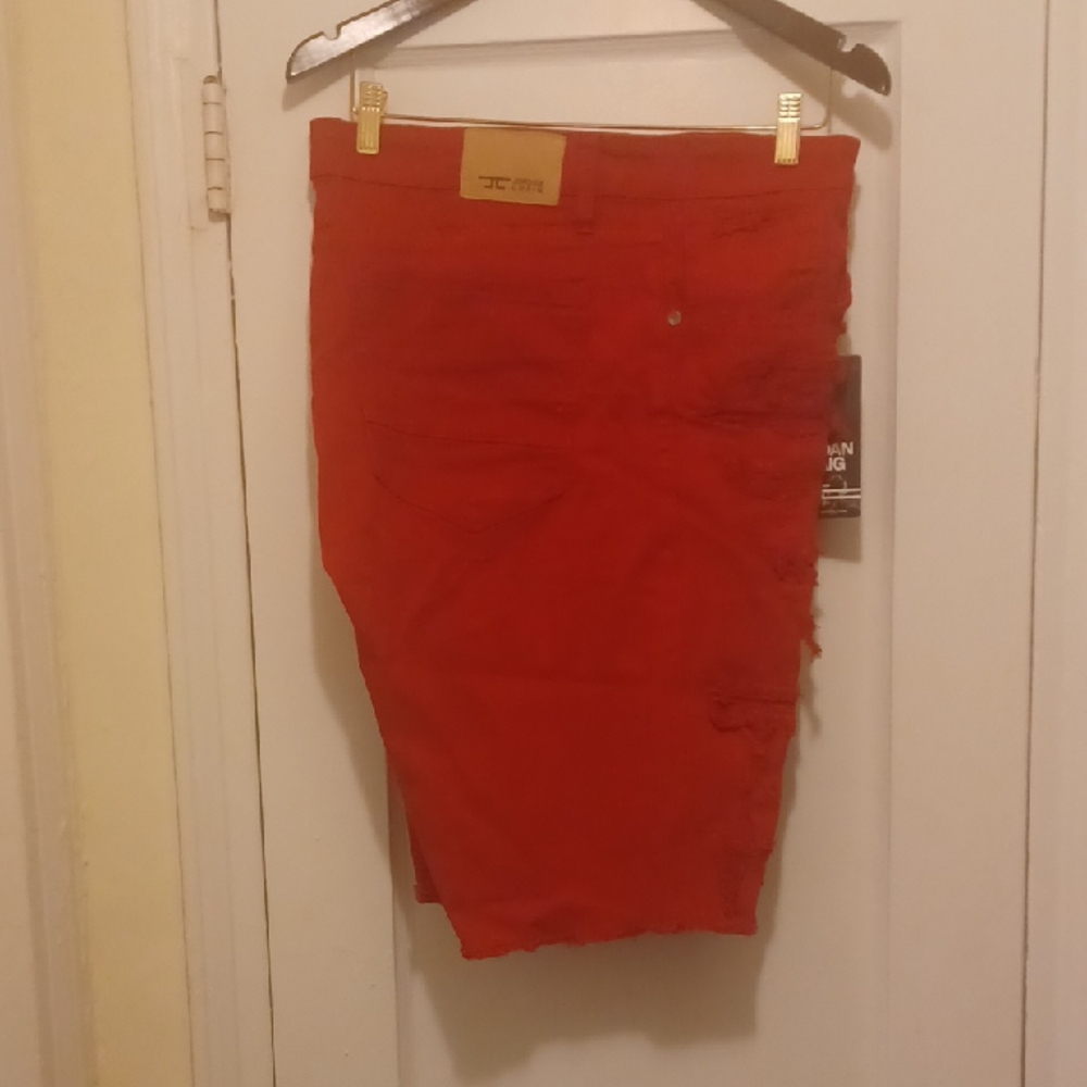 Jordan Craig Red Distressed Denim Short. Sz 40
